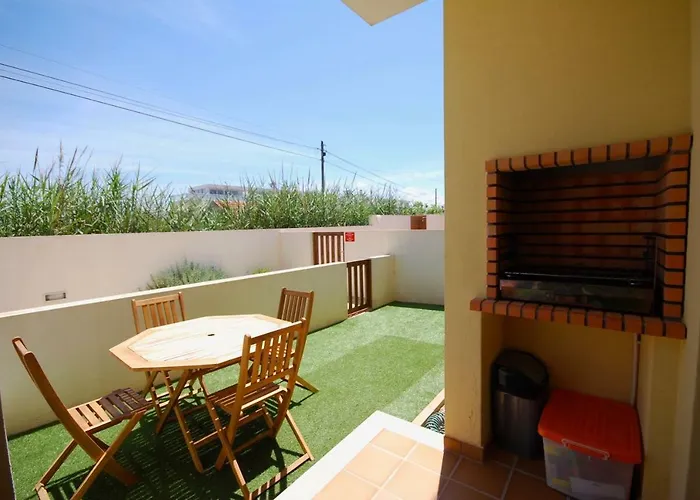 Marta - Balcony, Patio, Pool