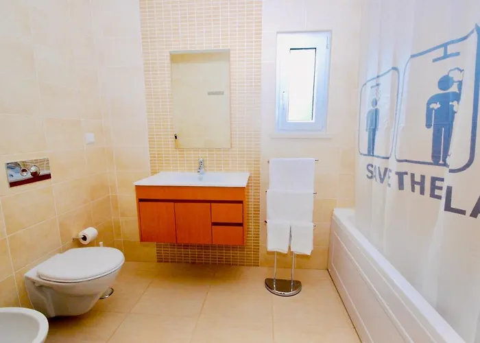 Marta - Balcony, Patio, Pool Appartement Ferrel (Leiria)